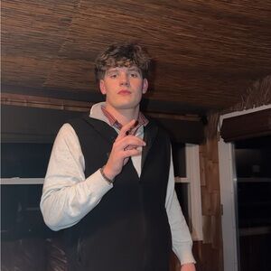 Meet your Posher, Grapez